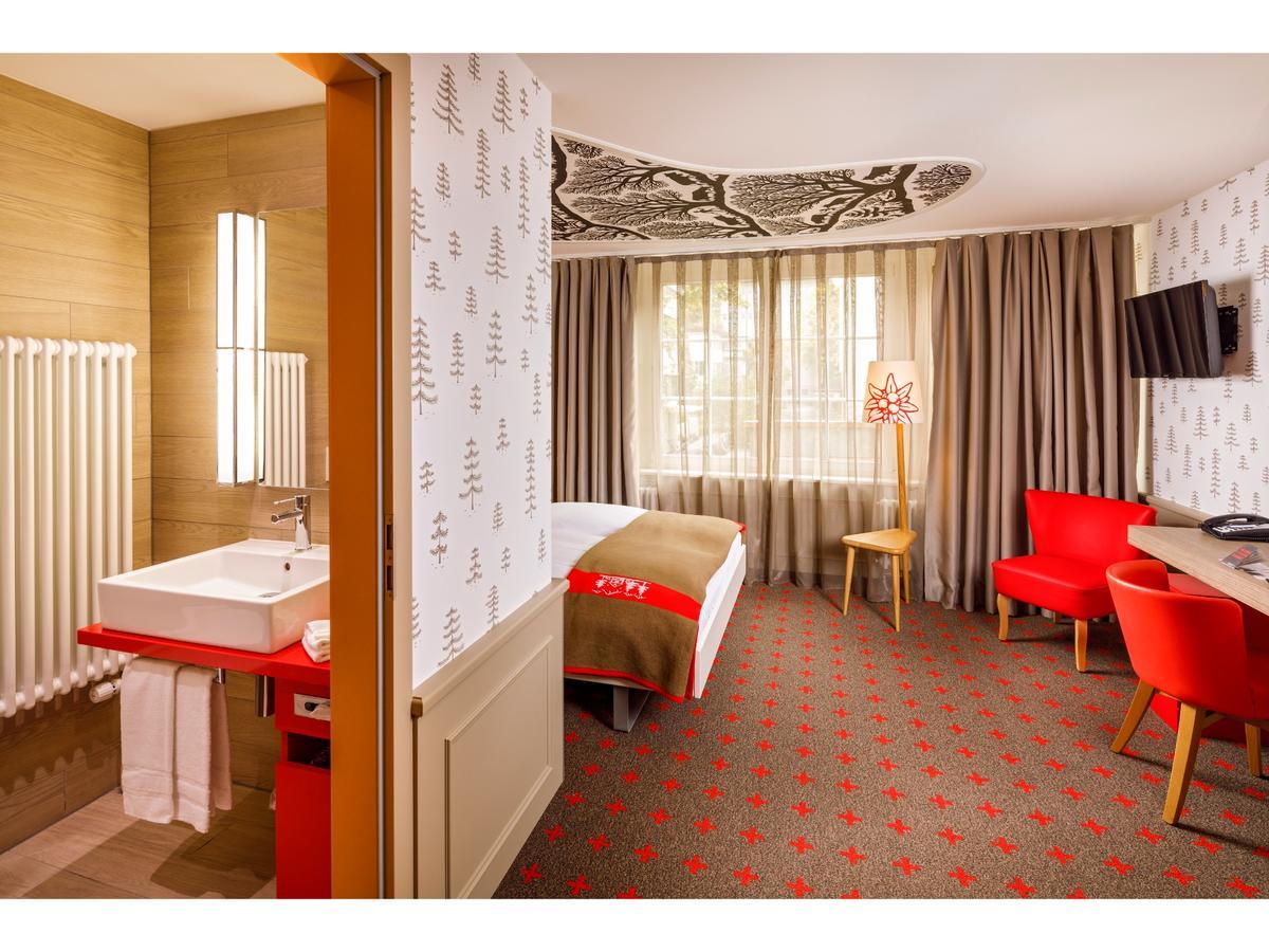 Hotel Swiss Night By Fassbind
