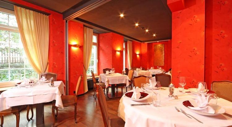 Hotel Swiss Night By Fassbind 3*