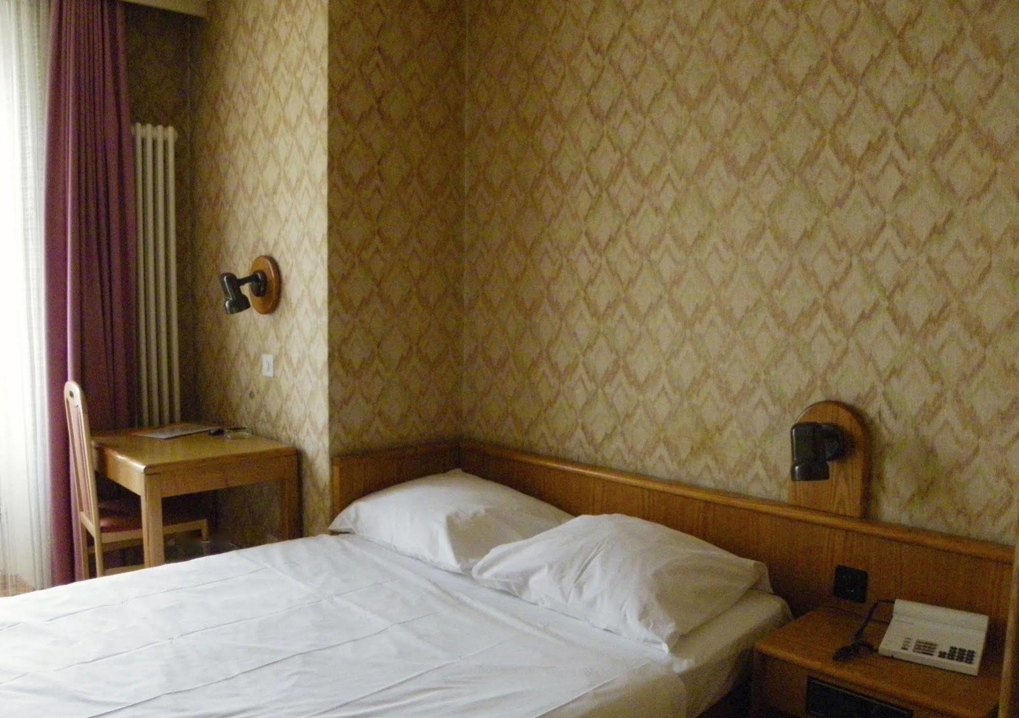 Hotel Limmathof 2*