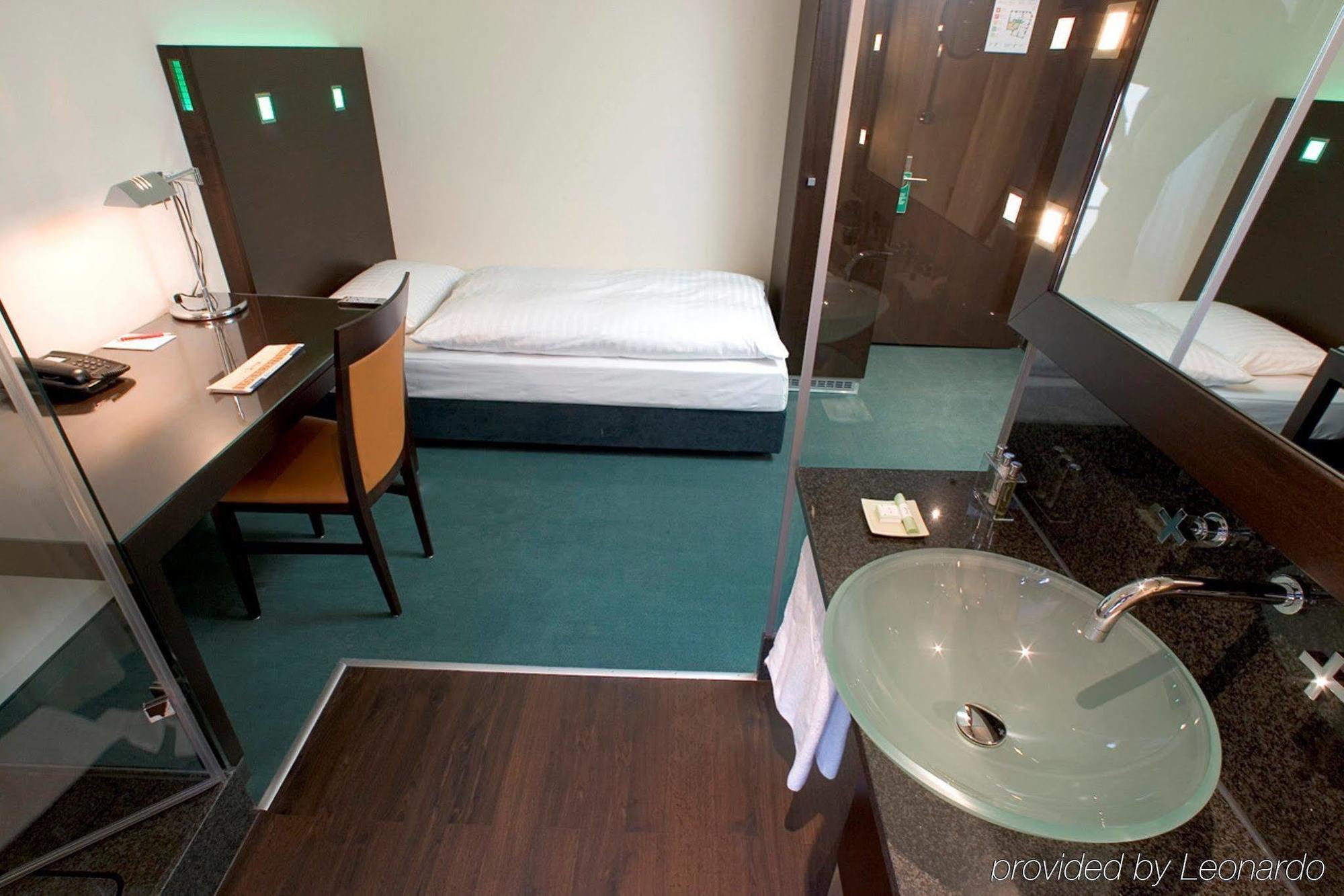 Stay2night Bs Hotel