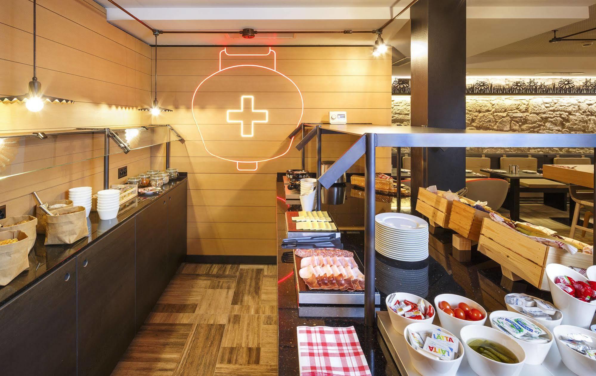Swiss Night By Fassbind Hotel Zurich