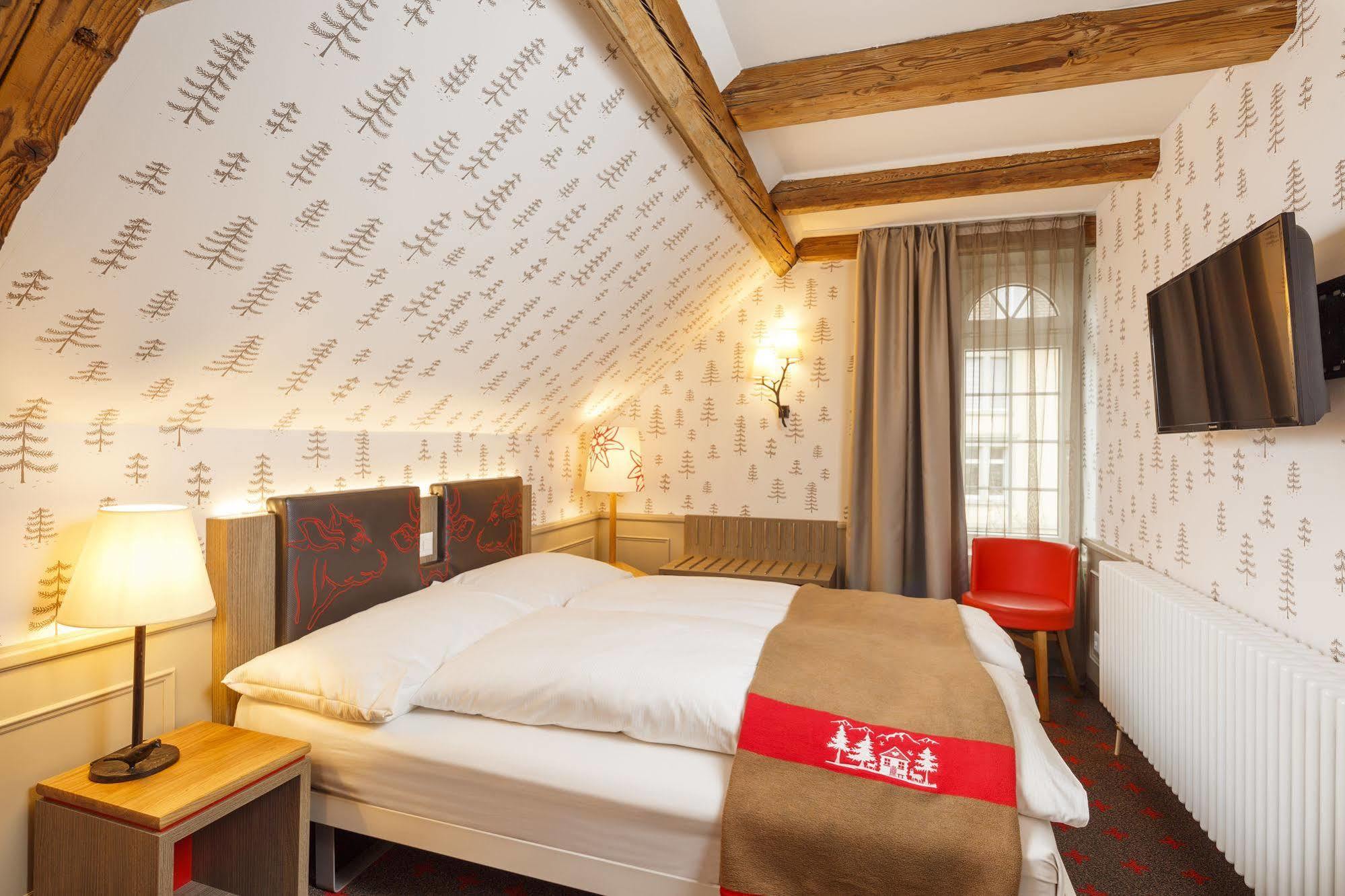 Hotel Swiss Night By Fassbind 3*