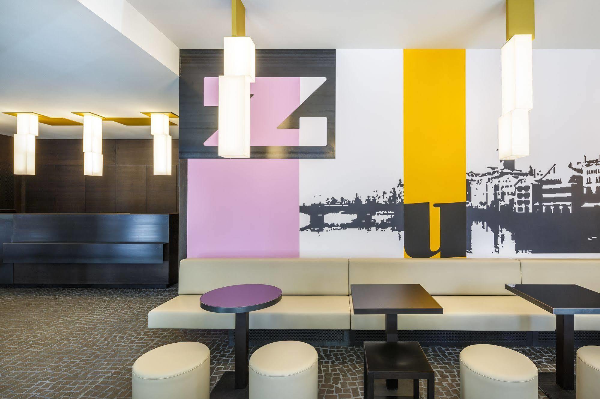 Hotel Zueri By Fassbind 4*