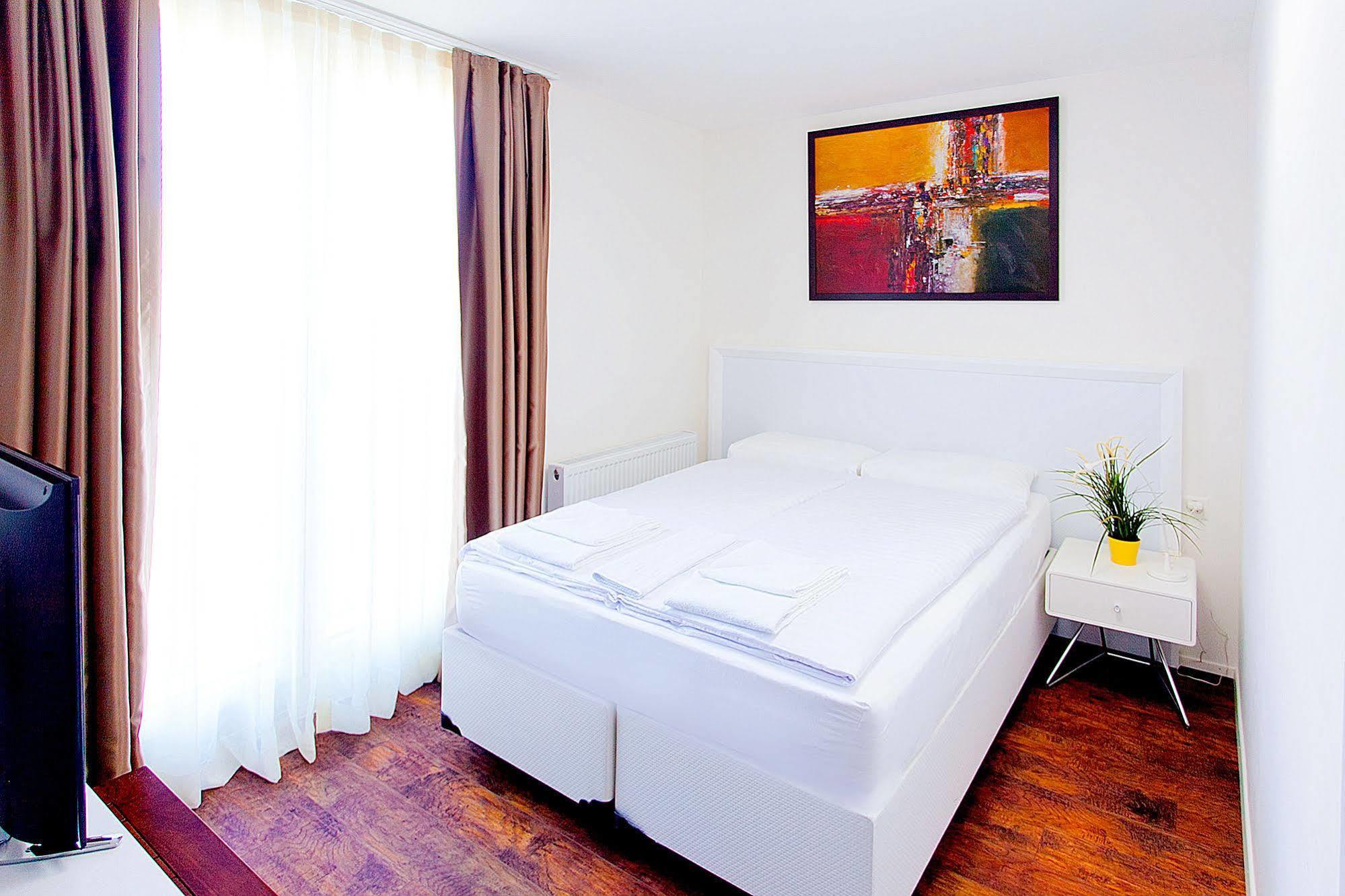 By Livingdowntown Apartment Zurich