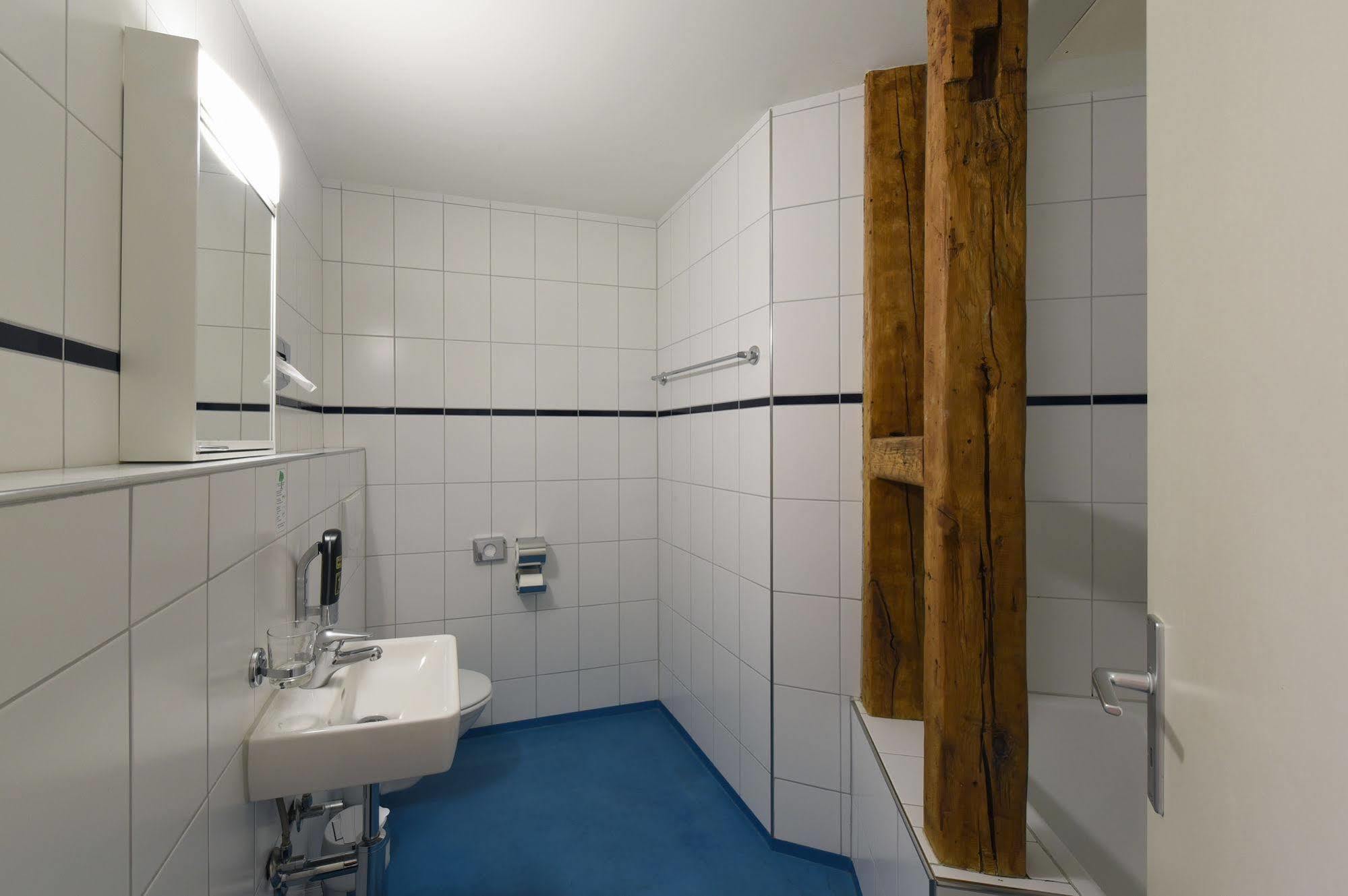 Apartment Swiss Star California - Self Check-in Zurich