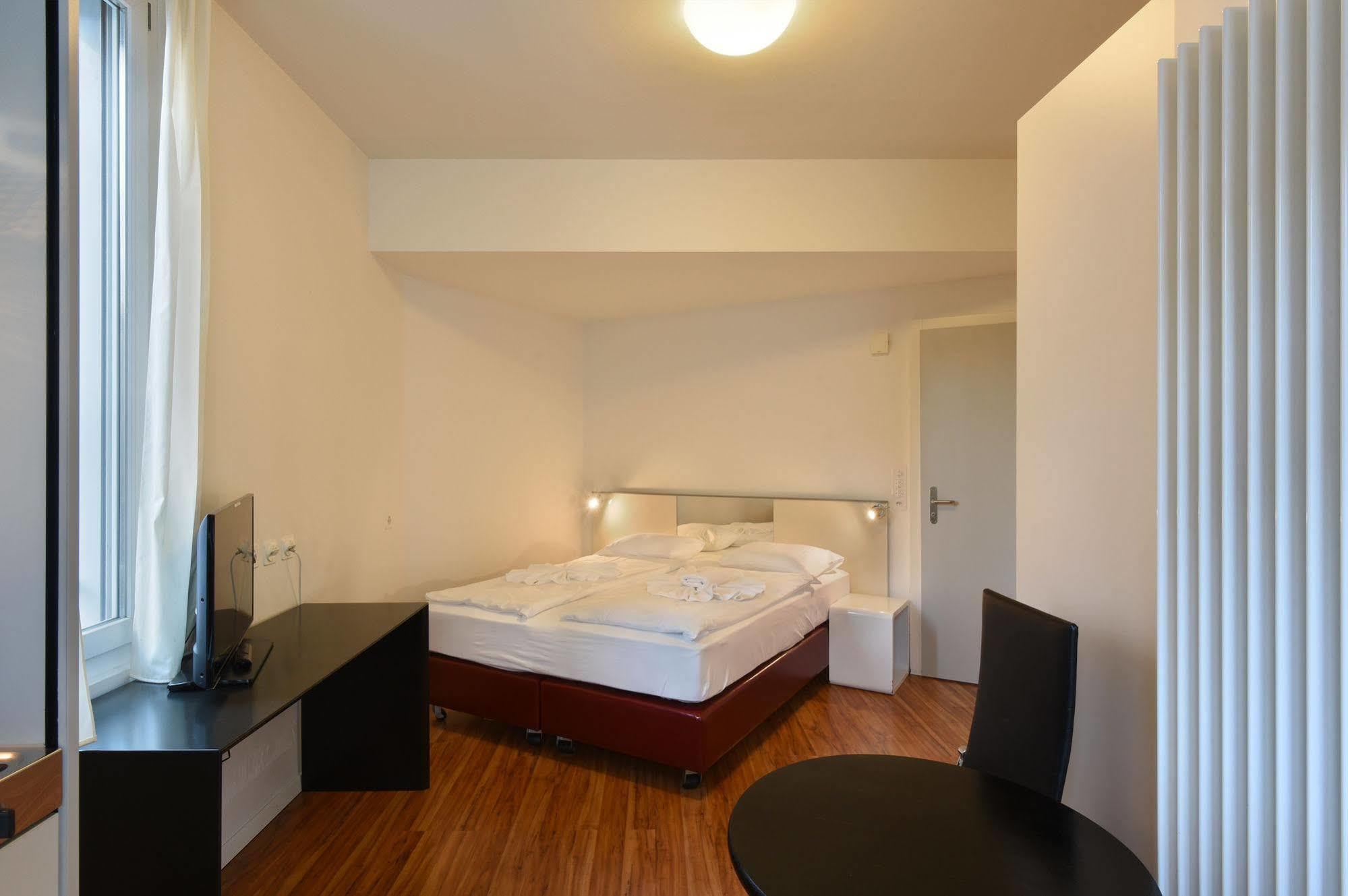 Apartment Swiss Star California - Self Check-in *