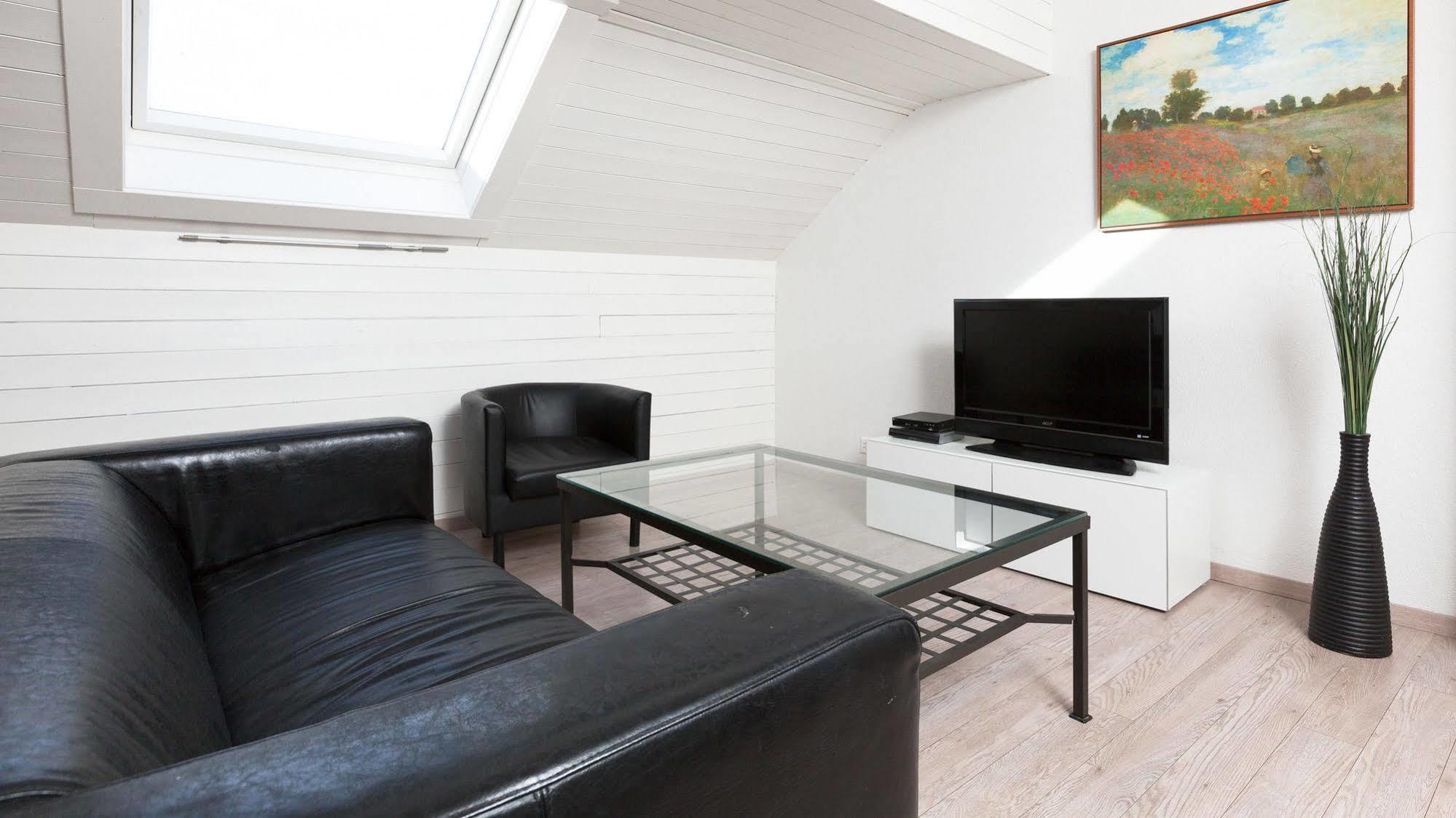 Swiss Star Marc Aurel - Self Check-in Apartment Zurich