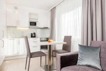 - Lindenstrasse 3* Zurich