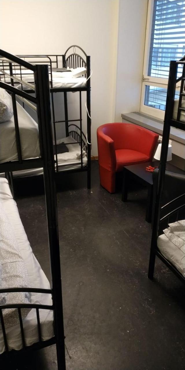 Seebach Hostel *