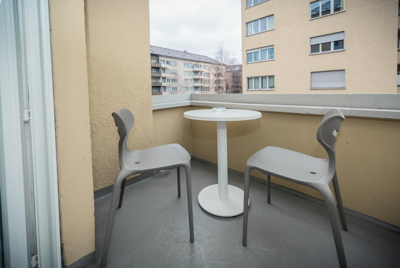 Apartment Furnished Homes *
