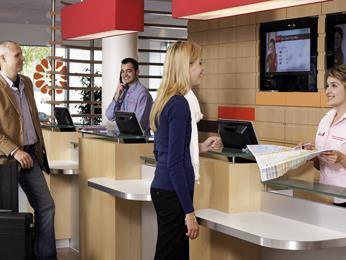 Ibis West 3*