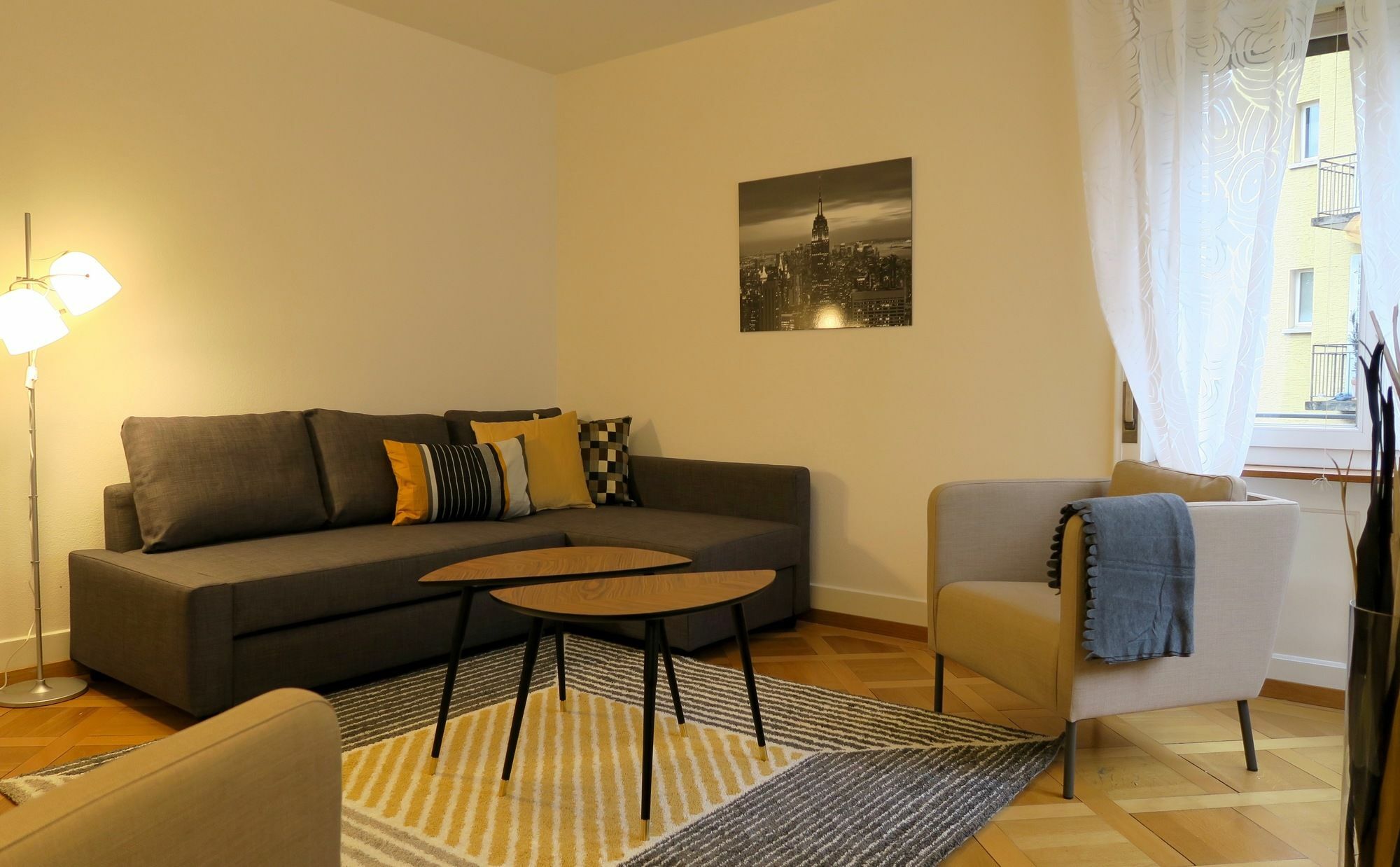 Apartment Furnished *