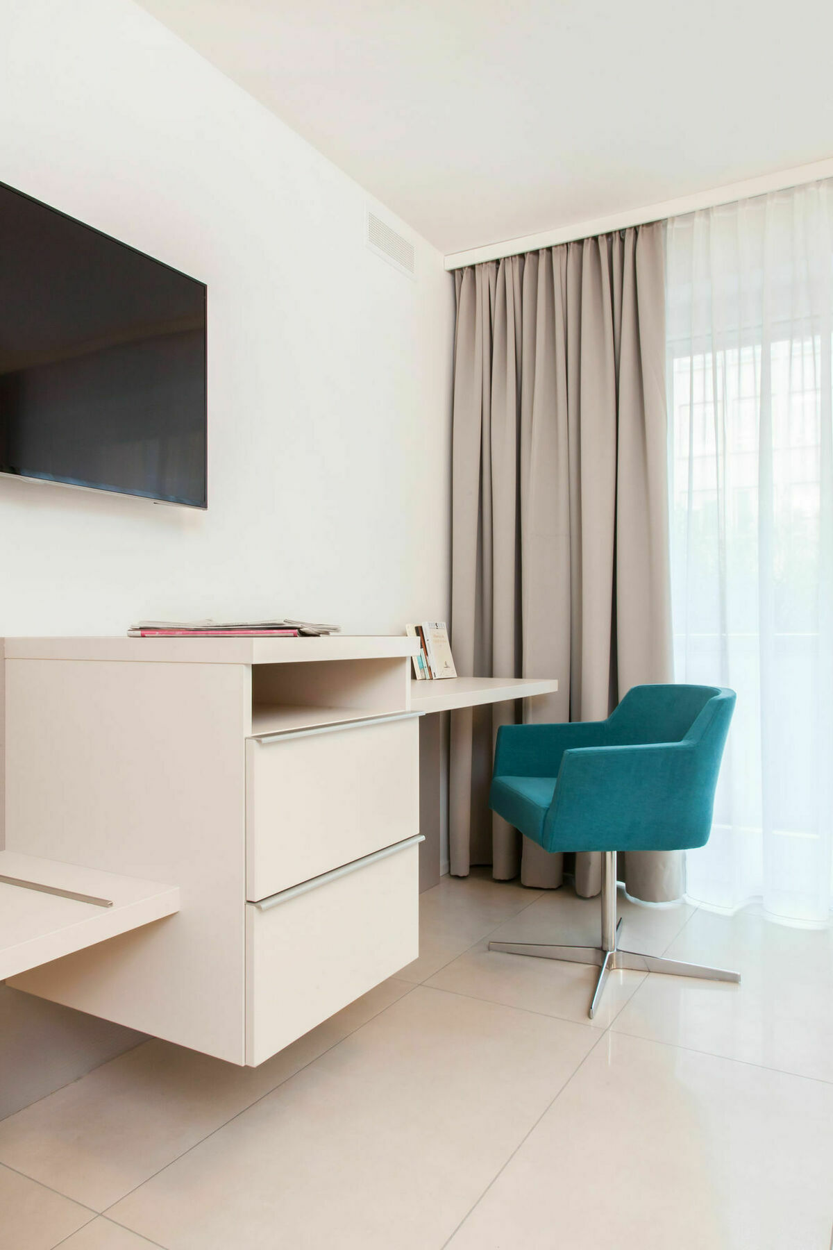 - Lindenstrasse Zurich