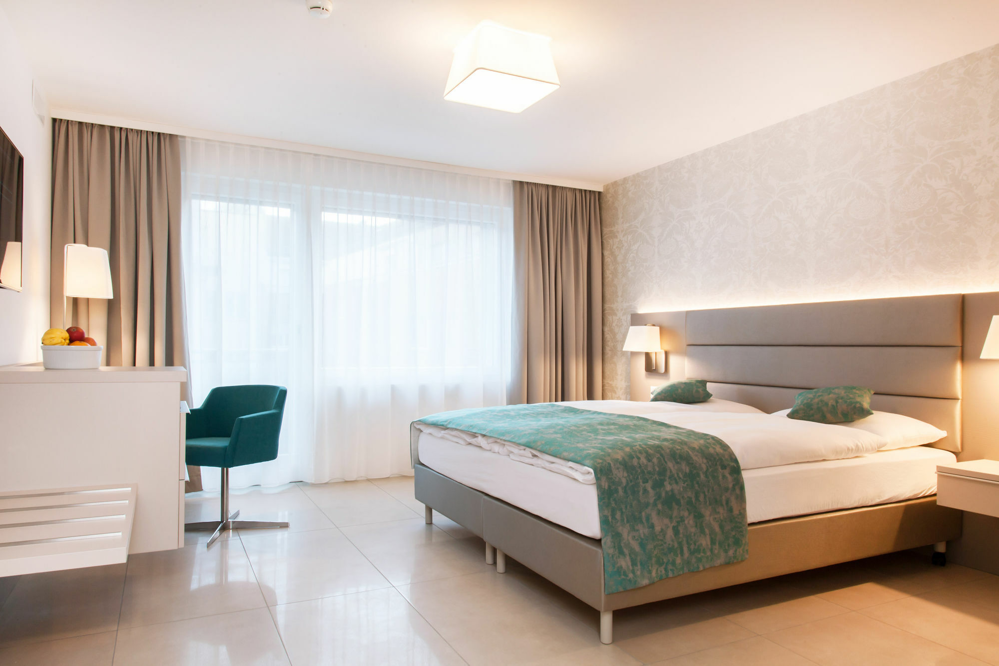 - Lindenstrasse 3* Zurich