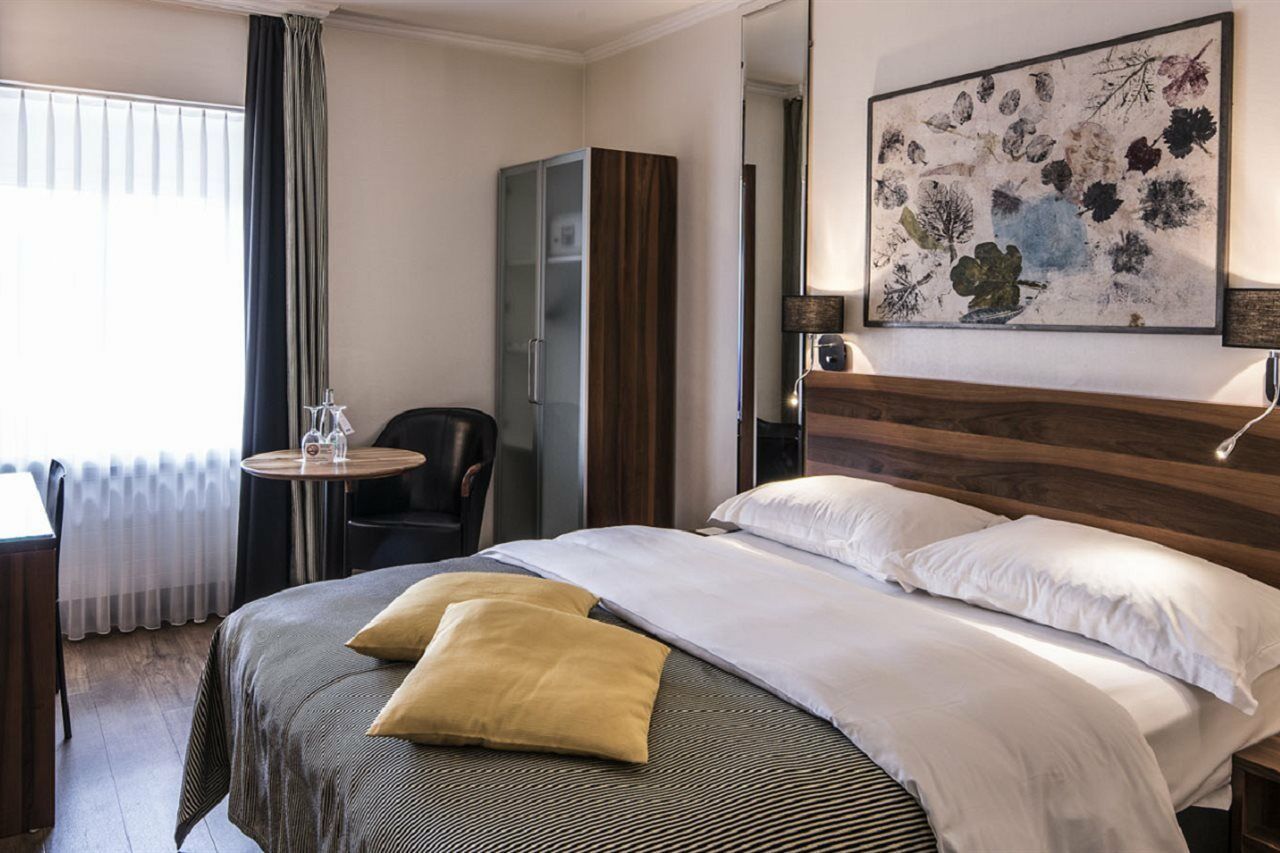 Plaza Hotel 4*