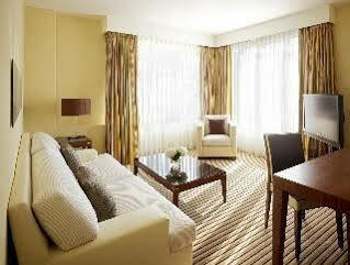 Hotel Neues Schloss Privat Zurich, Autograph Collection 5*