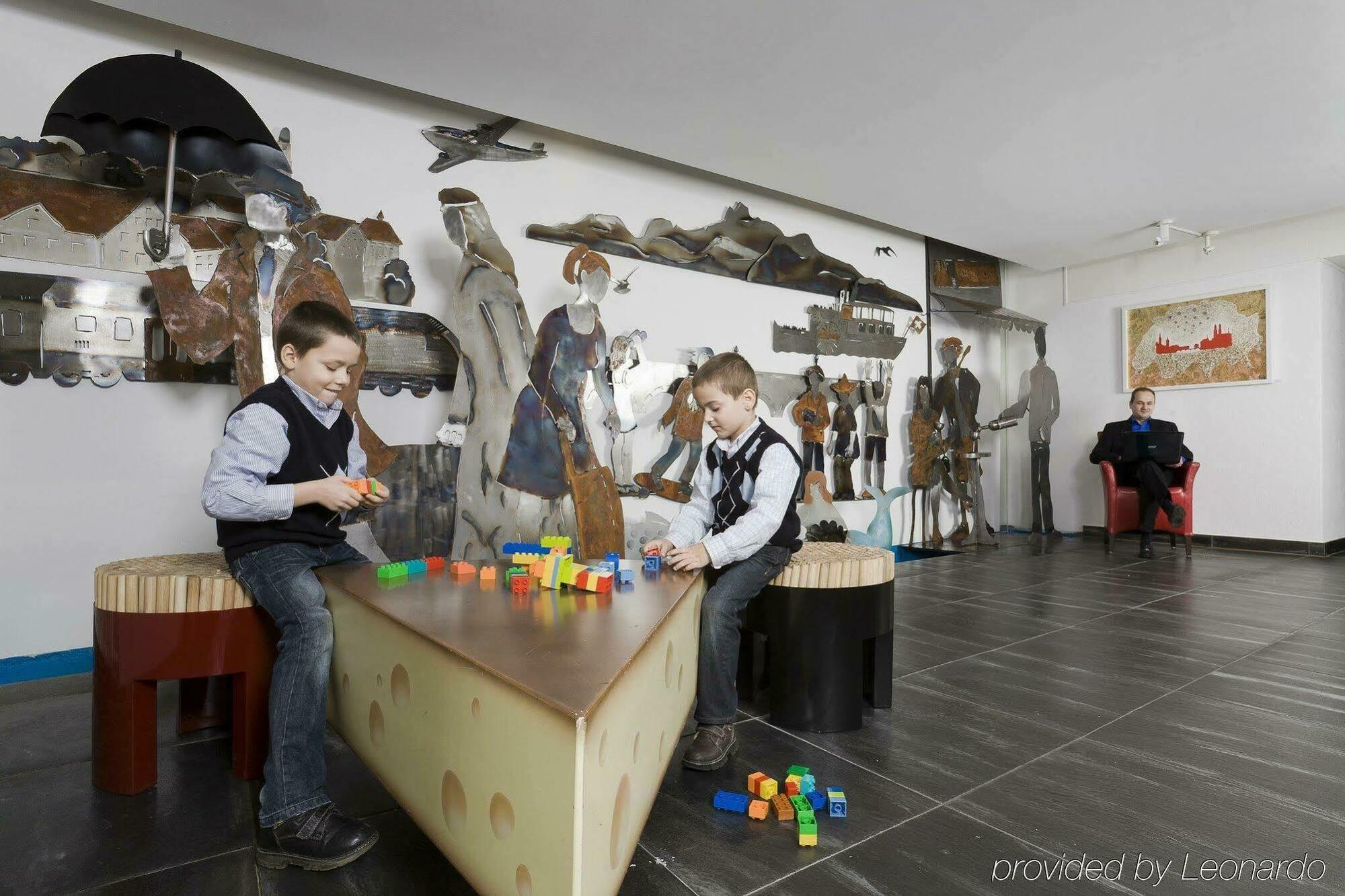 Fred Leonhardstrasse - Mobile Check-in Hotel