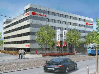 H+ Hotel 4*
