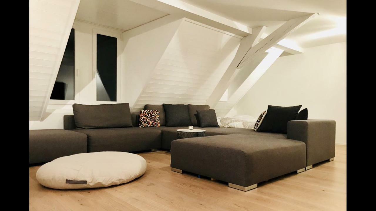 Luxury Penthouse Apartment *
