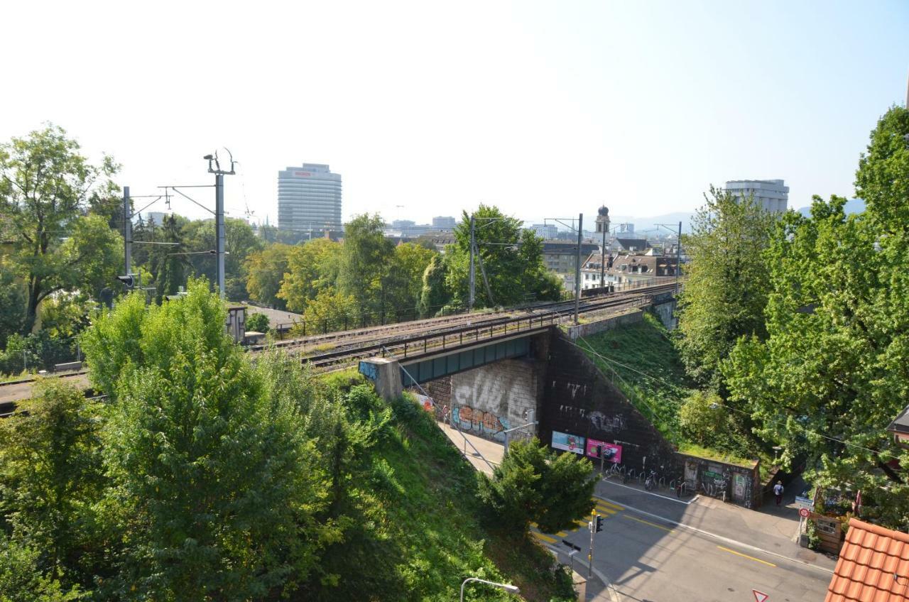 Hotel Easyhotel West 2*