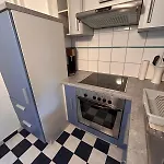 2 Zimmer Apartment Mit Kueche Und Bad