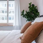 Gemuetlich Eingerichtete Wohnung Im Herzen Von Zuerich