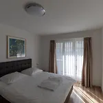 2Br Flat Close To Lake, Opera And City Center - Sf10