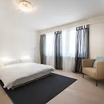 Limmat River Side Apartment By Airhome