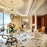 Royal Residence At The Atlantis By Giardino