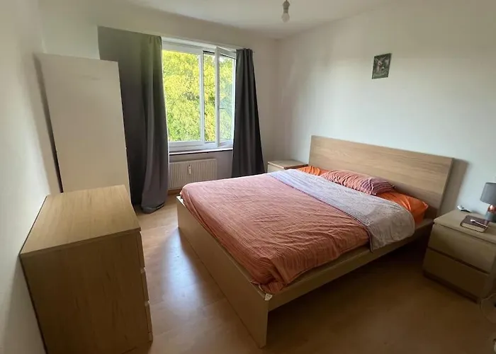 Quiet And Complete Apartment In Oerlikon