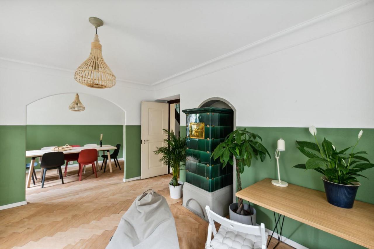 Ferienhaus Centrally Located House With Garden