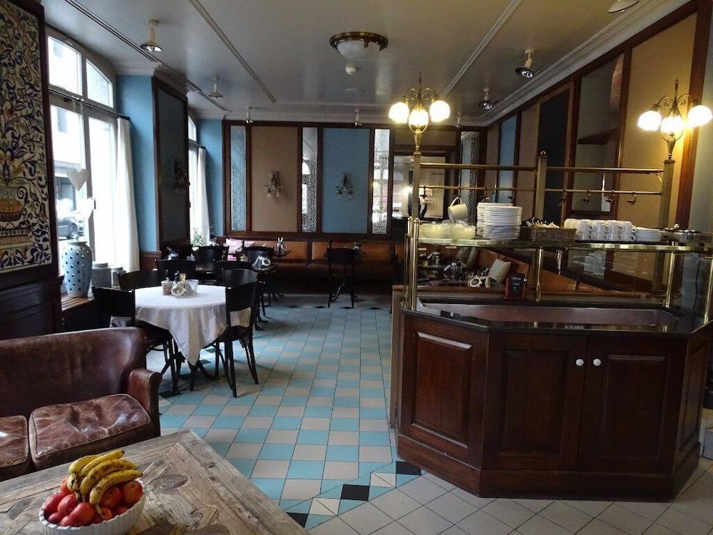 Montana Hotel