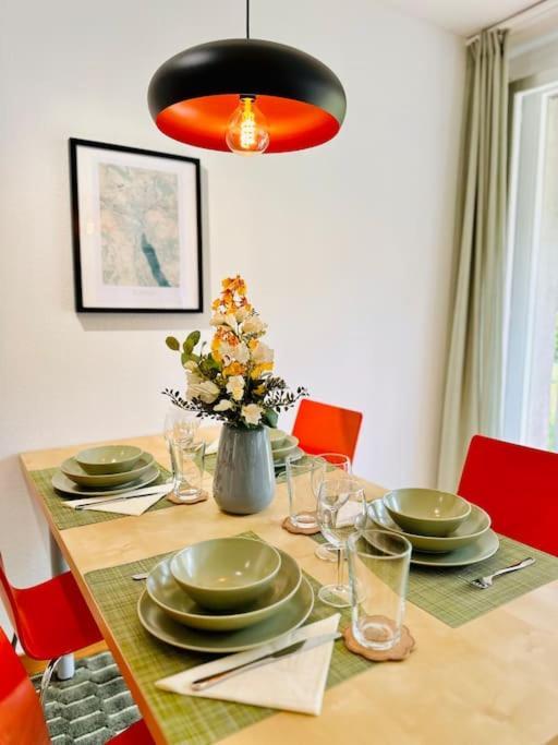 New, With Garden Terrace And Much Privacy *