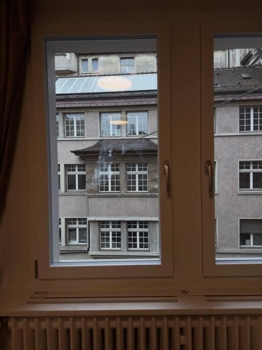Suesse In Zuercher Altstadt 3 * Zürich