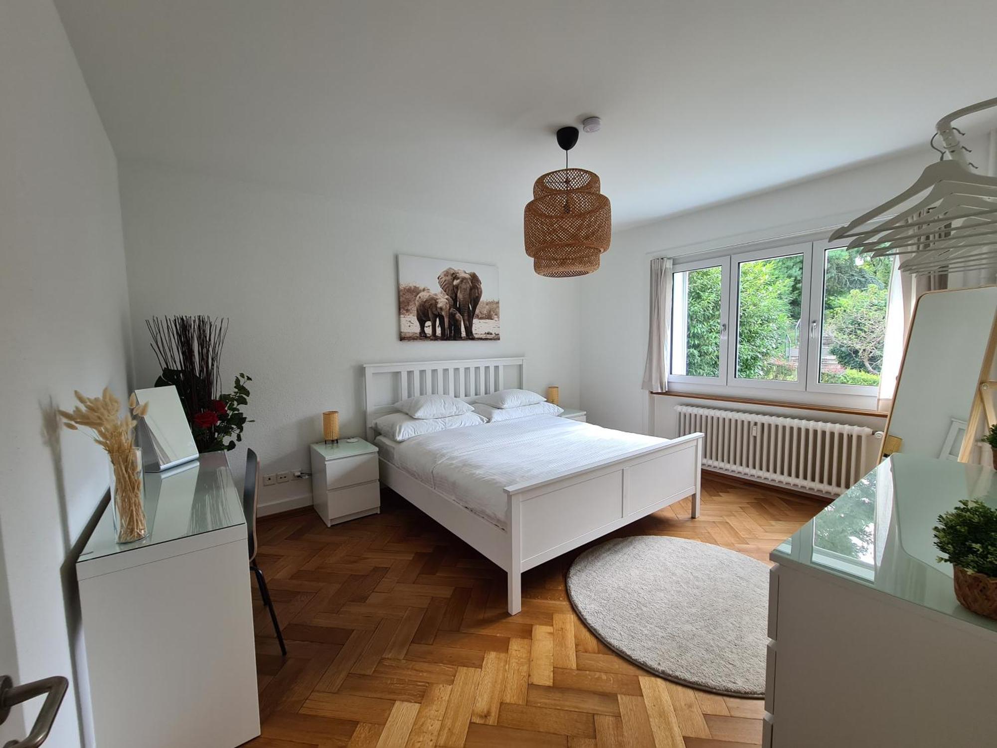 2 Bedroom - Kingsize Bett - Garten - Parken - Kueche *