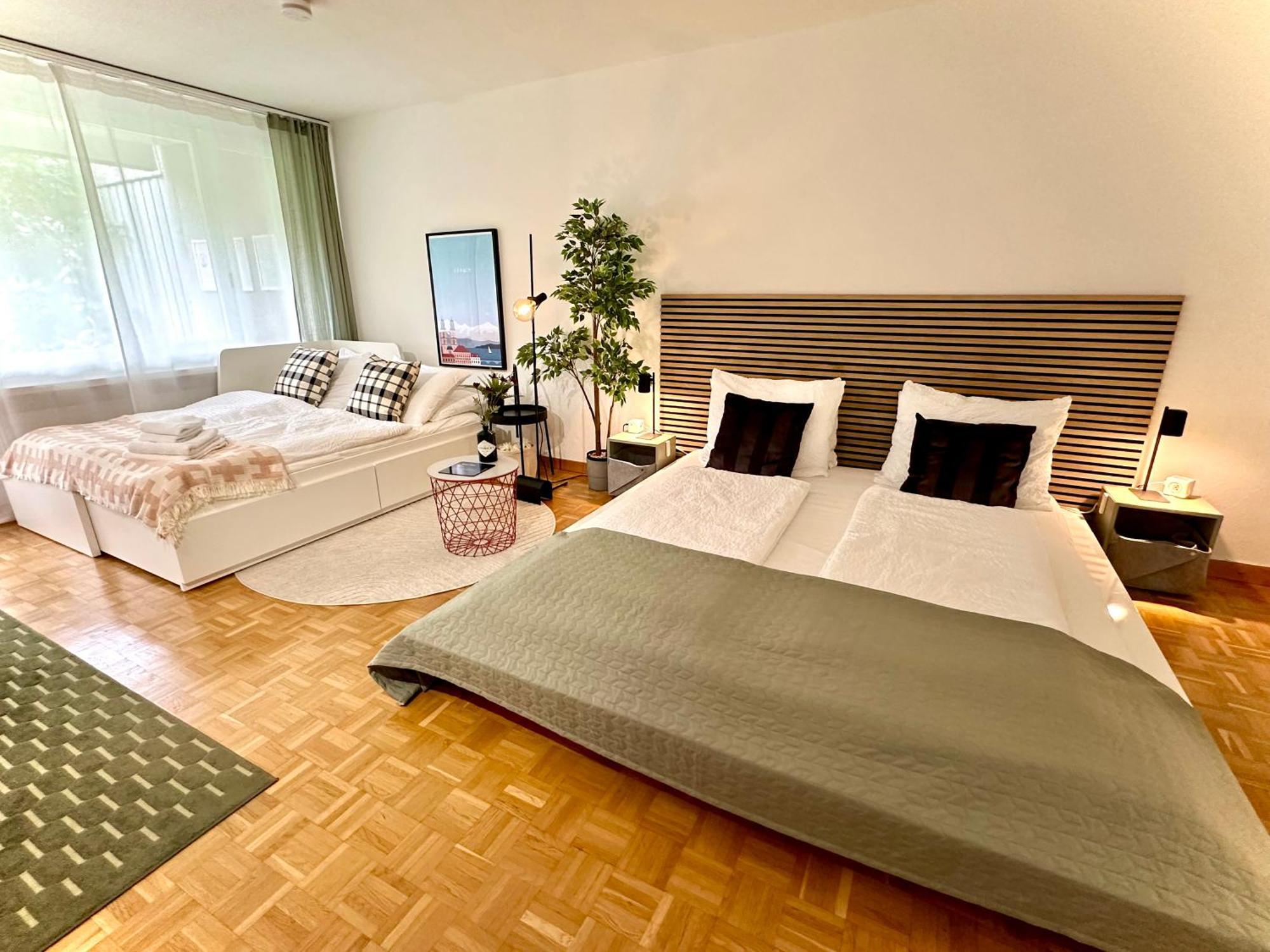 New, With Garden Terrace And Much Privacy *