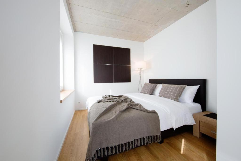 Nest - Kanzleistrasse 217 - 225 *