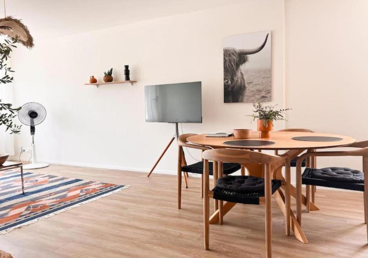 Moderne In Oerlikon! -201- Apartment *