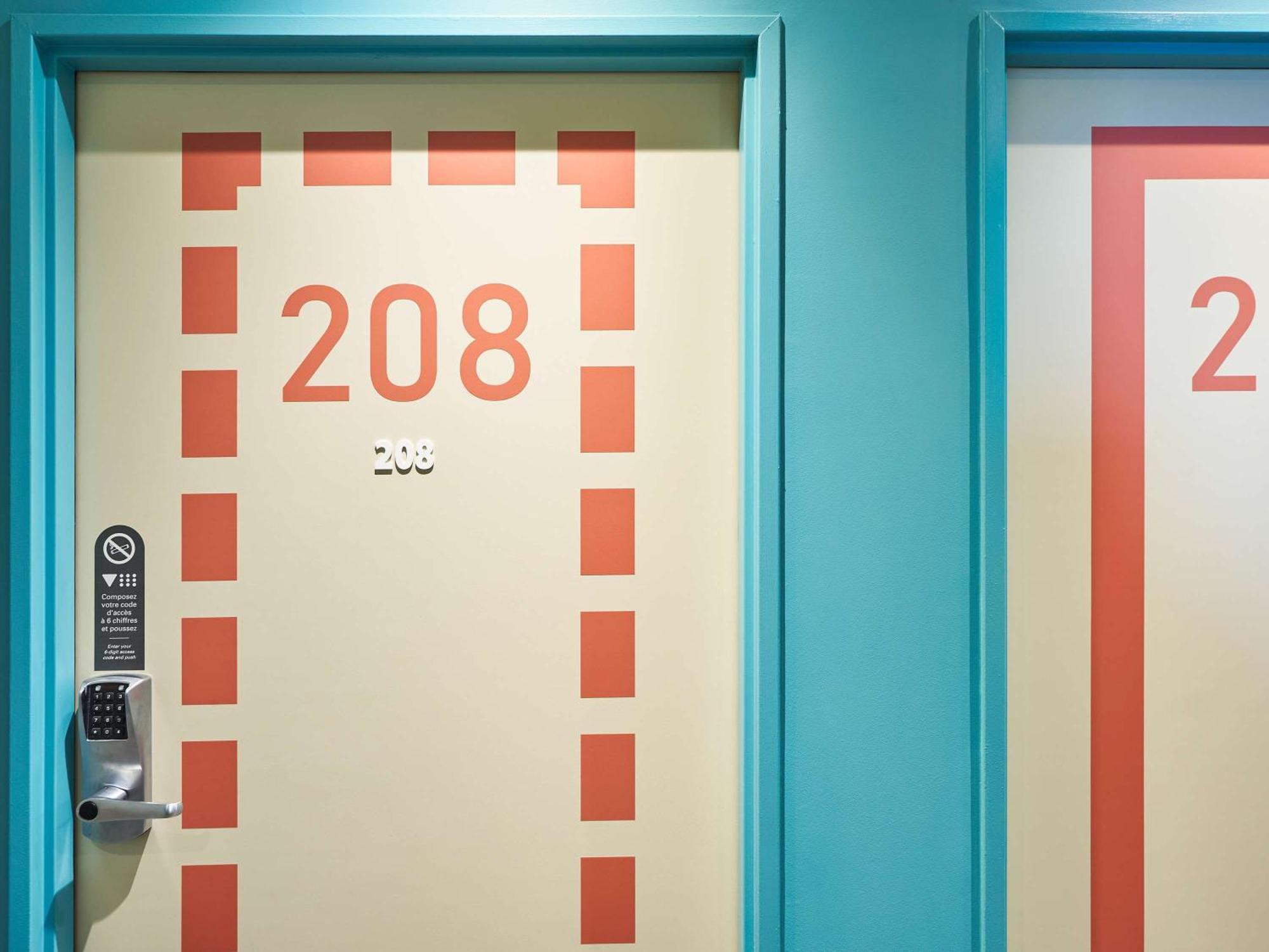 Hotel Ibis Budget West