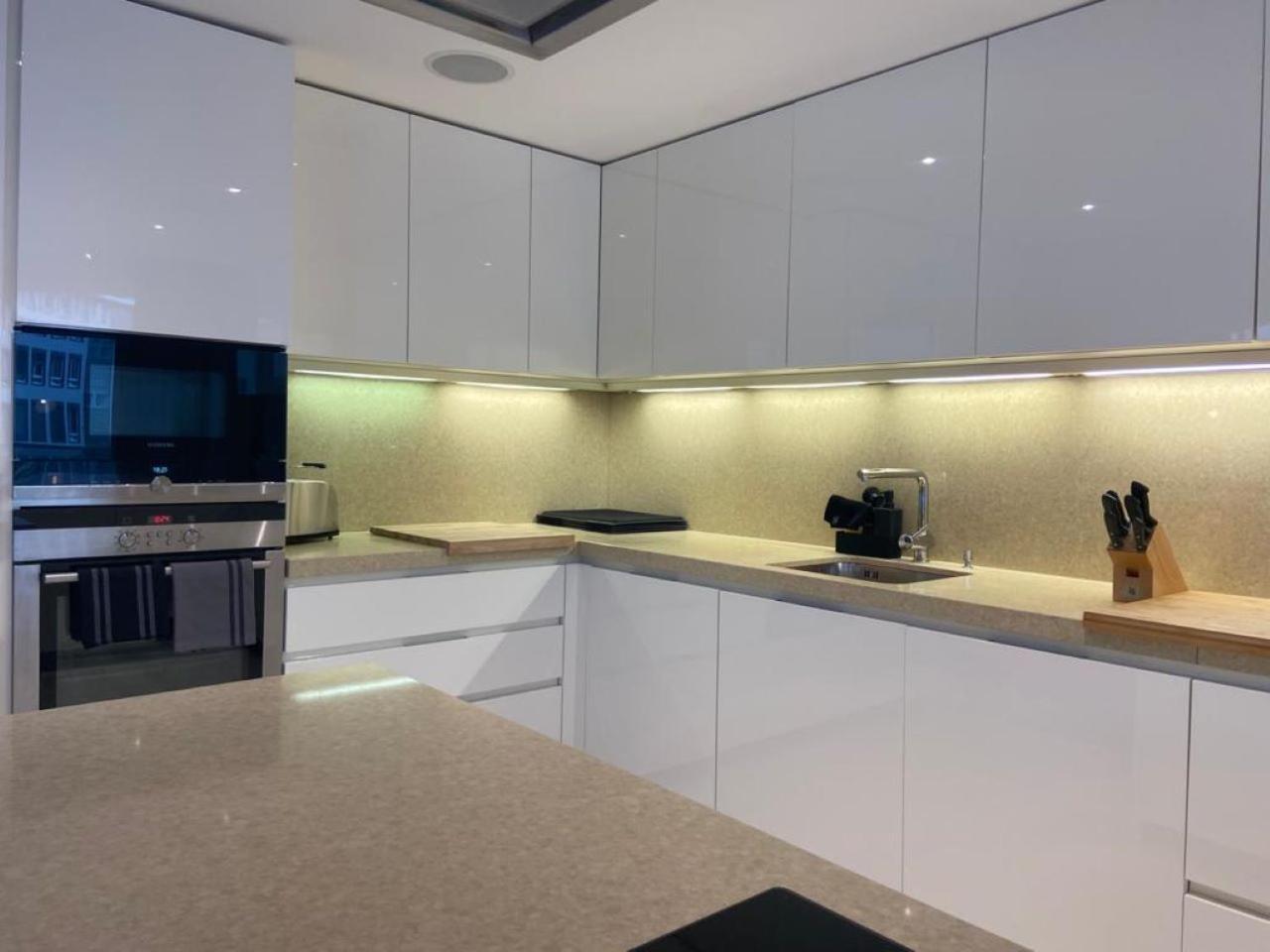 Apartment 250sqm High End