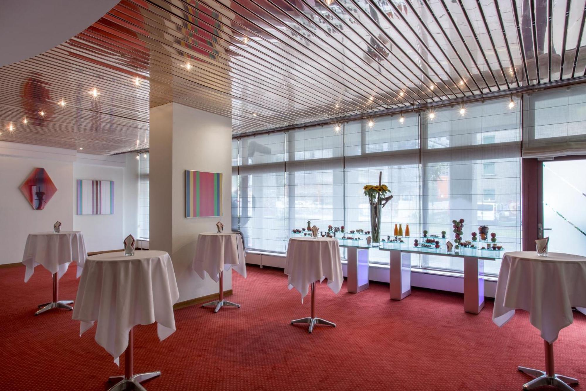 Crowne Plaza Zürich, An Ihg Hotel