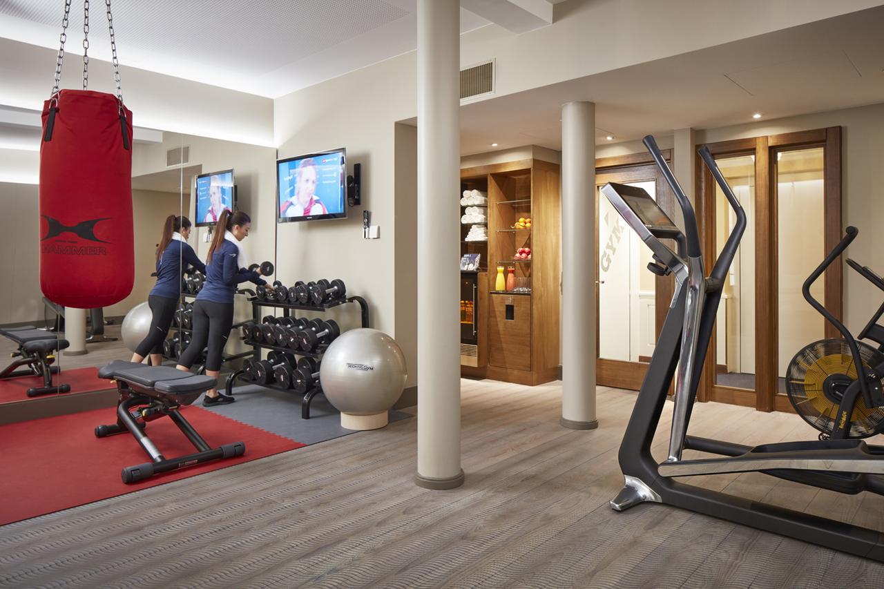 Schweizerhof Hotel 5*