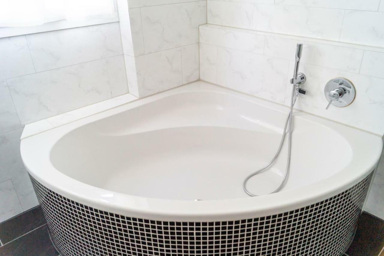 Luegete 28, Witikon Apartment *
