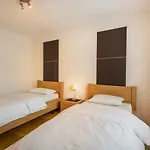 Nest - Weinbergstrasse 23