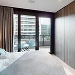 Spacious 1 Bedroom Apartment With Balcony