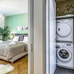 Boutique Swiss Apartment - Ac & Best Location