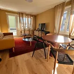 Up&Great - Cozy 3Br Combi Apartment