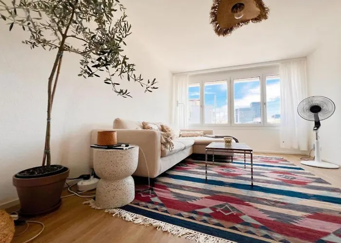 Up&Great Apartments - Chic Urban Homes
