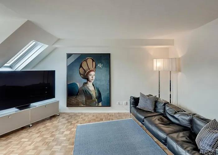 Prime Apartment With Designer Furniture In District 4