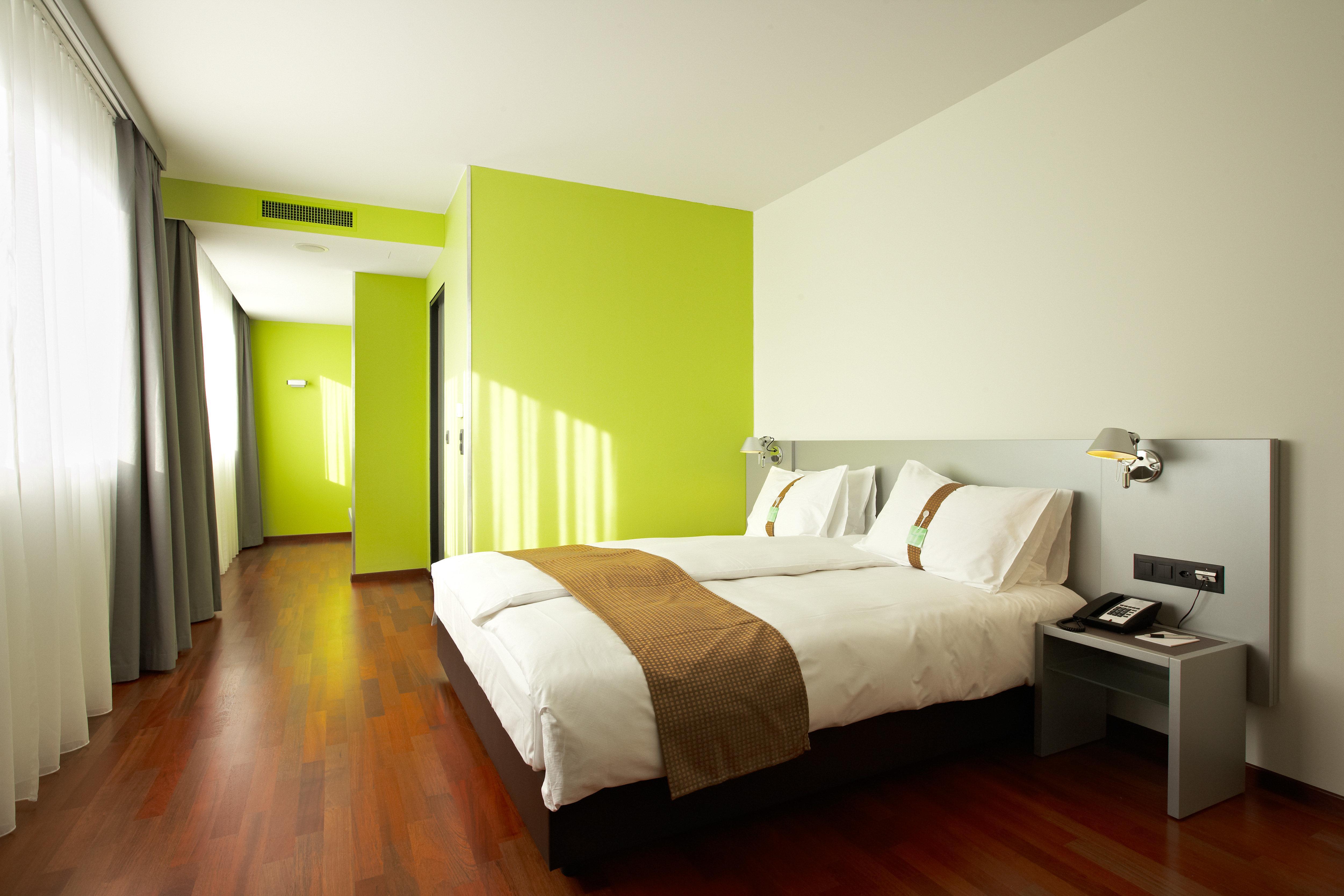 Messe By Ihg Hotel 4*